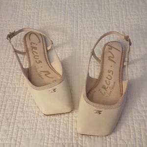 Circus by Sam Edelman Women's Beige Slingback Flats